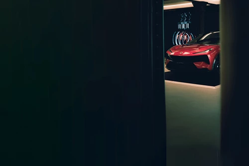 Lotus Eletre