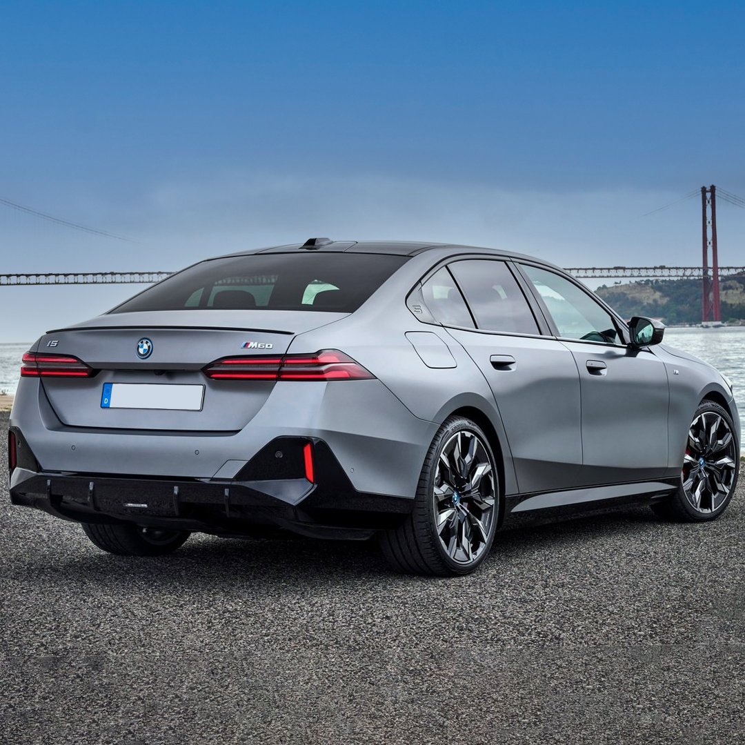 BMW-i5-rear-View